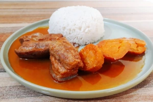 imagen del adobo de chancho peruano