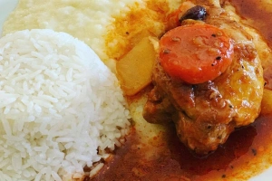 adobo de pollo con arroz imagen