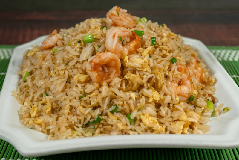 plato de arroz chaufa especial